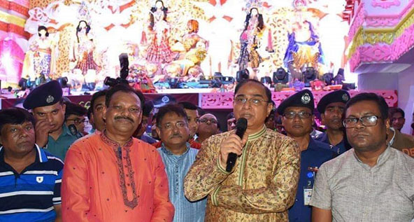 শ্বশুরালয়ের জেলায় ‘অন্য রকম’ আইজিপি!